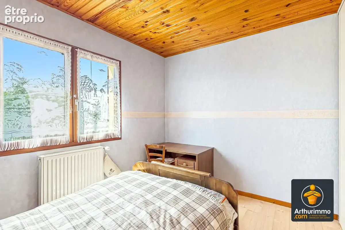 SAINT-VICTOR – Maison familiale avec sous-sol complet, grand terrain de 5 588 m² et aucun vis-à-vis - photo 14