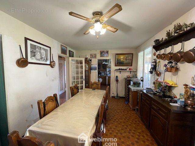 Maison à PONTOISE-LES-NOYON