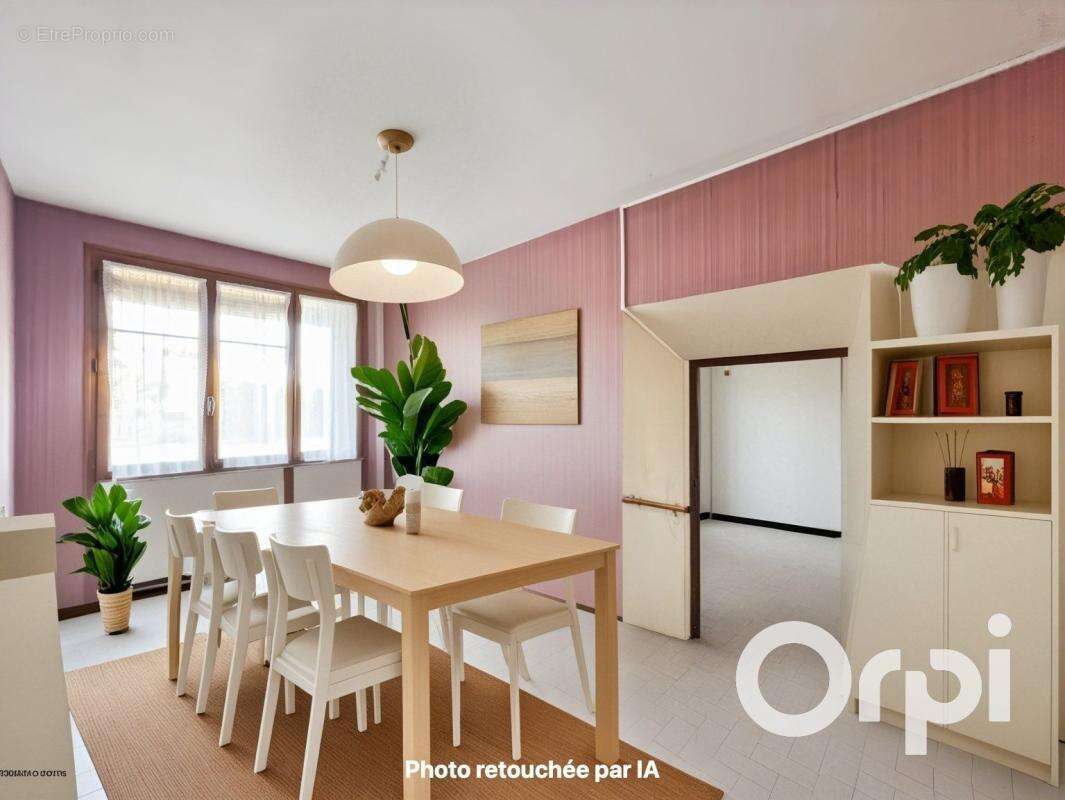 Maison à UPIE
