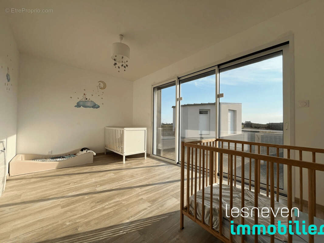 Maison 82 m² à Kerlouan  - photo 5