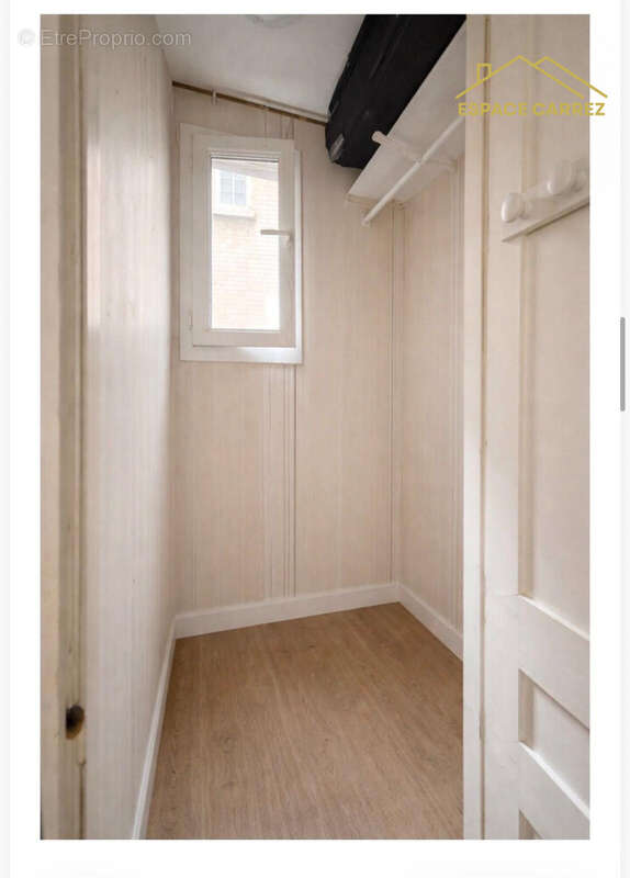 Appartement à LES LILAS