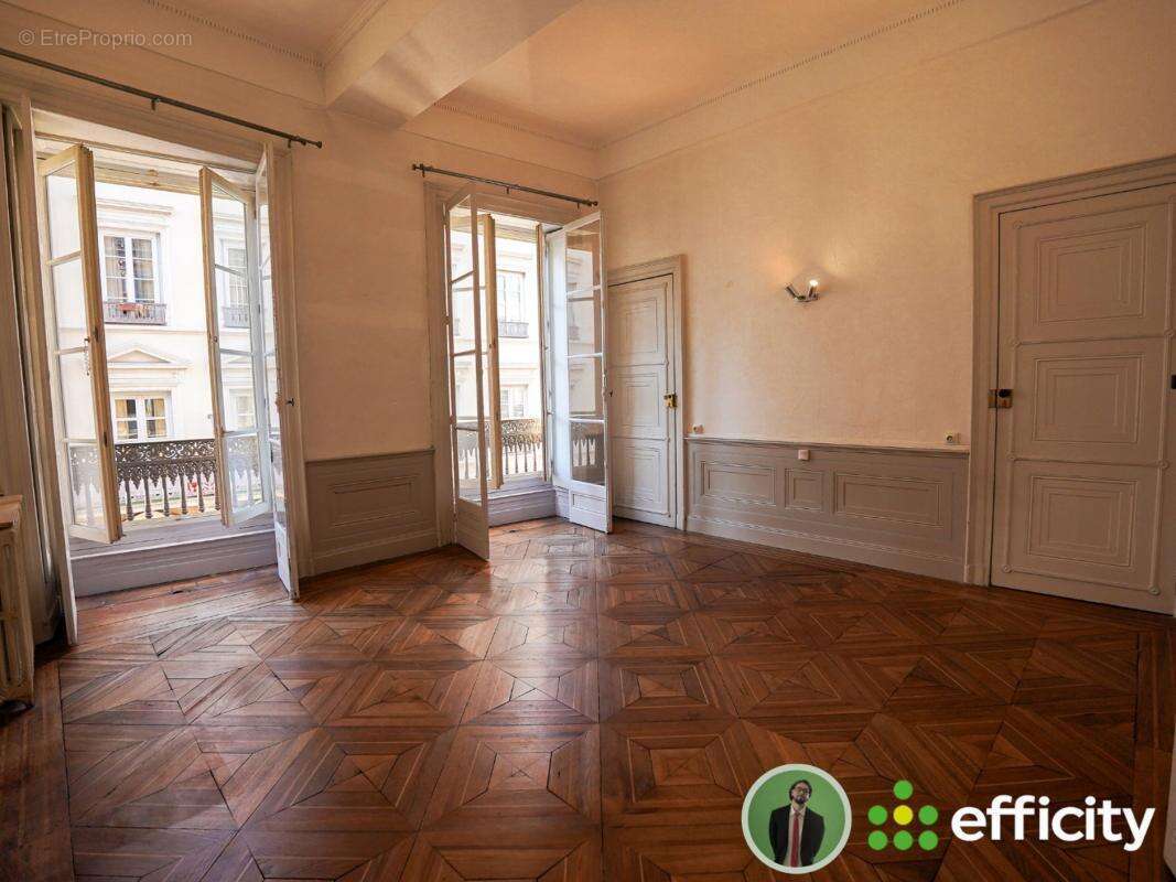Appartement - photo 2