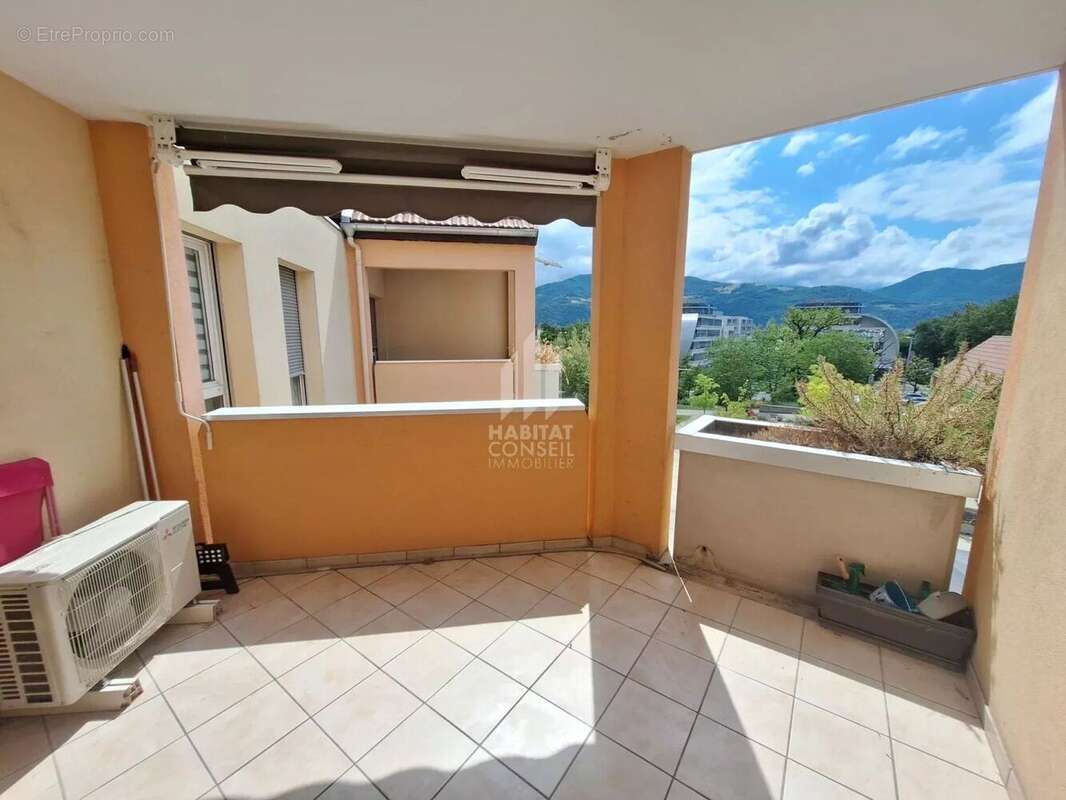 Appartement à MEYLAN
