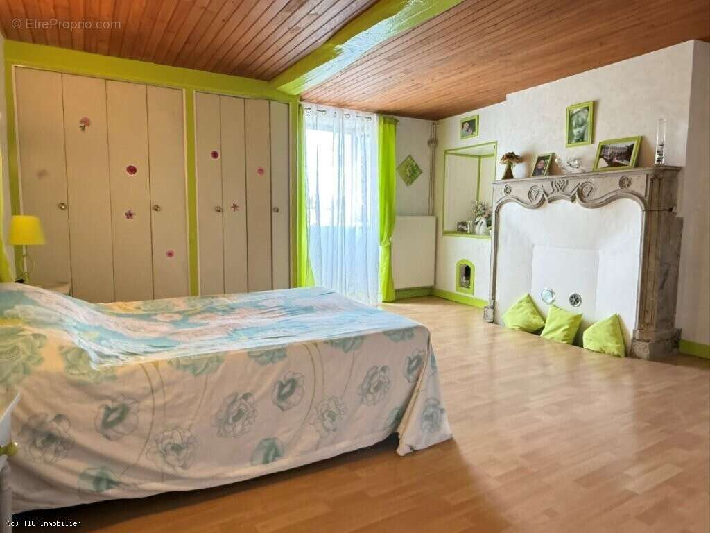 Villefagnan – Maison De 3 Chambres En Excellent Etat Avec Garage Double - photo 10