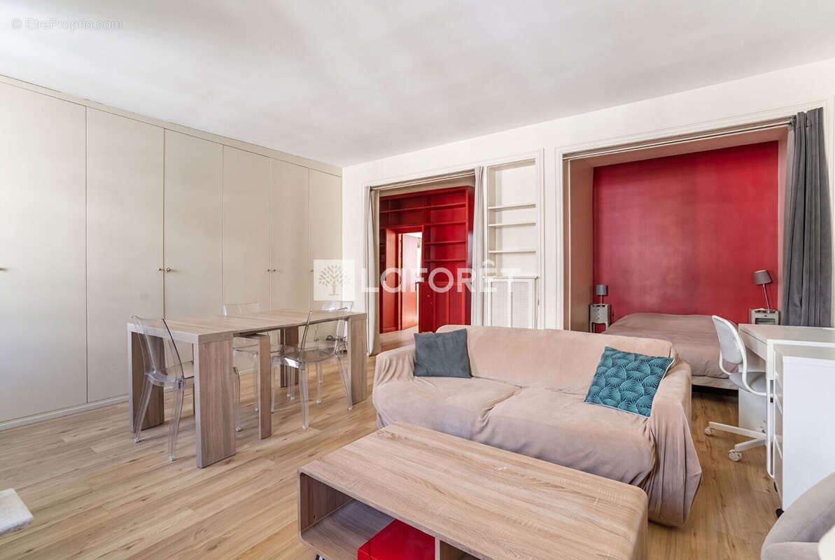 Localisation ideale - dernier etage - bel immeuble - photo 4