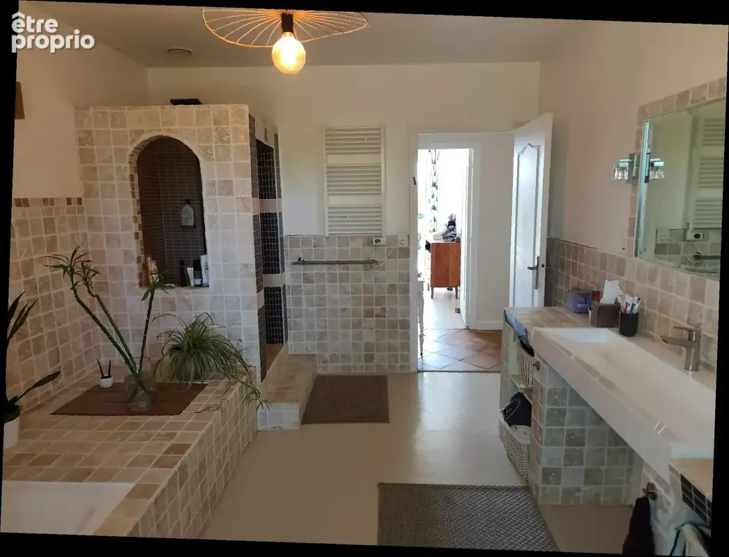 Maison à vendre 7 pièces VOEUIL ET GIGET (16) - photo 37