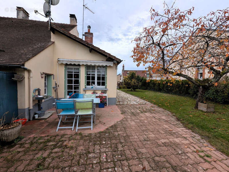Maison à VITRY-AUX-LOGES