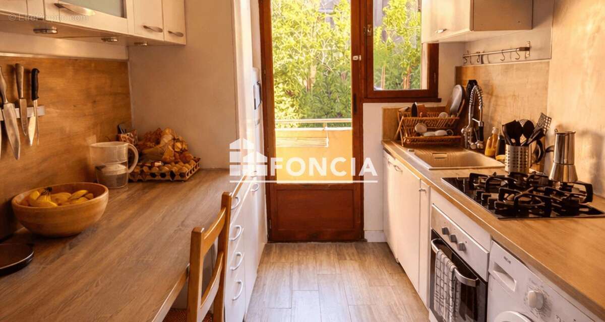 Appartement à HYERES
