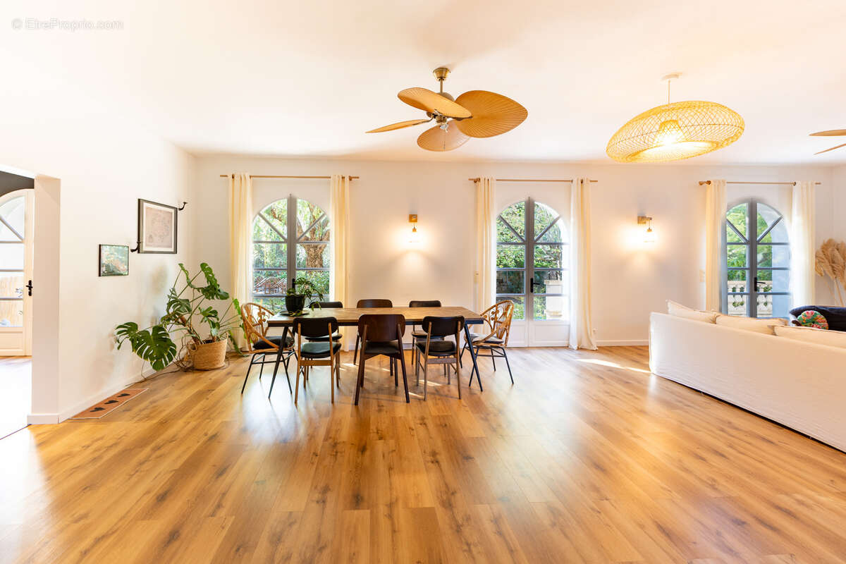 Maison à SAINT-RAPHAEL