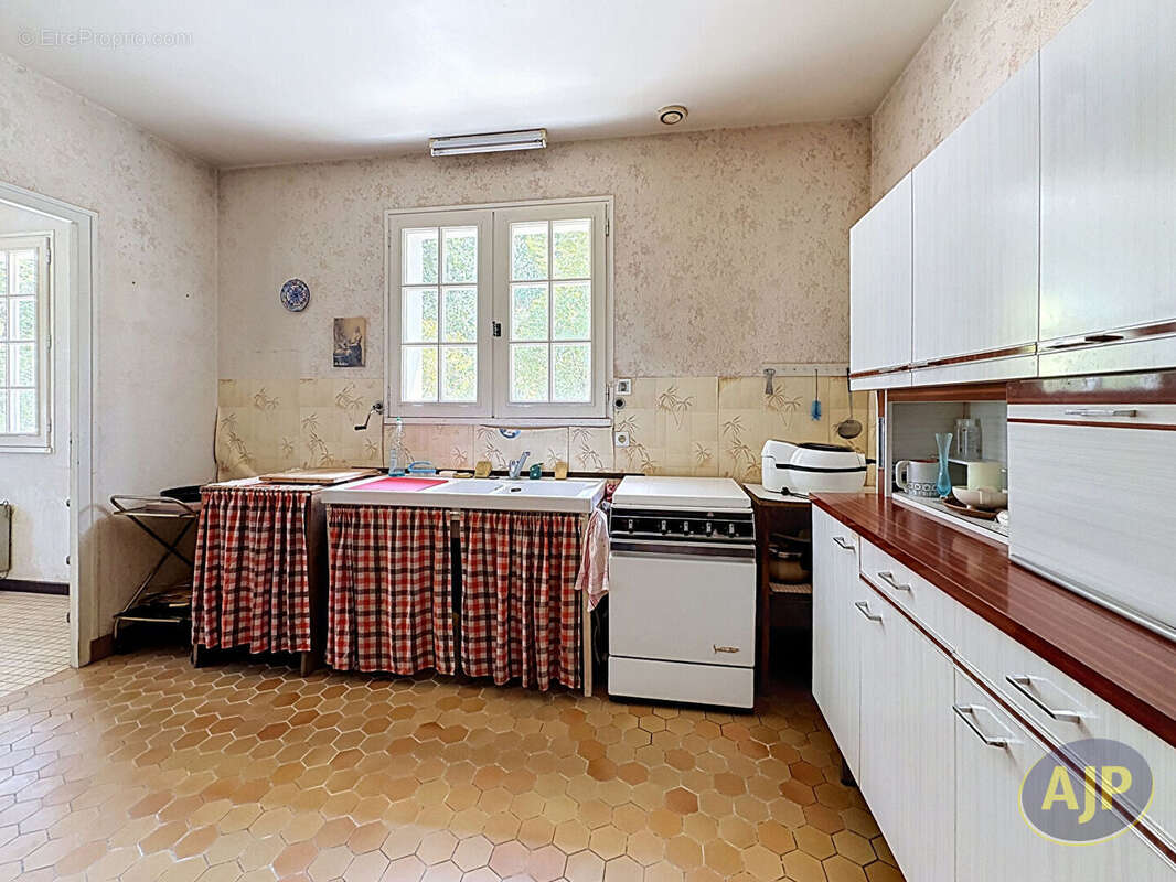 Maison + gîte attenant sur terrain arboré - photo 4
