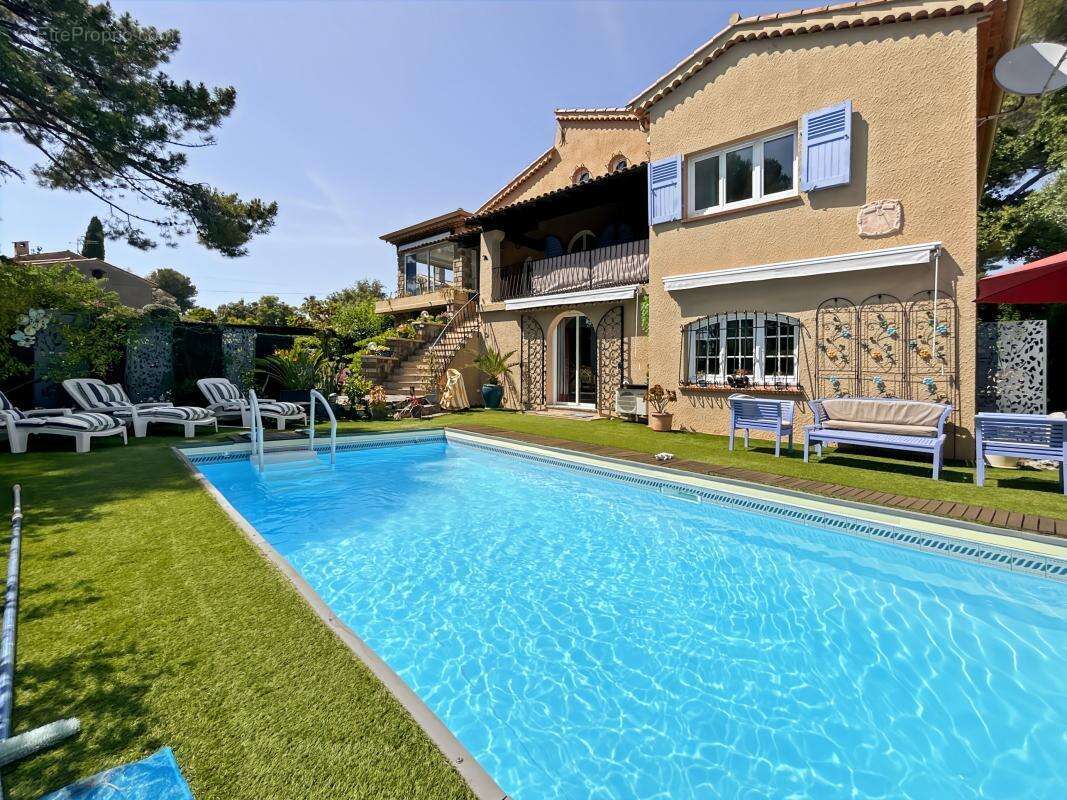 Maison à SAINT-RAPHAEL