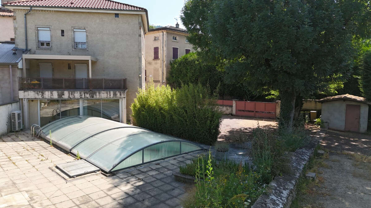 Maison familiale rénovée 180 m² - Piscine chauffée - DPE B - Centre Brives - photo 2