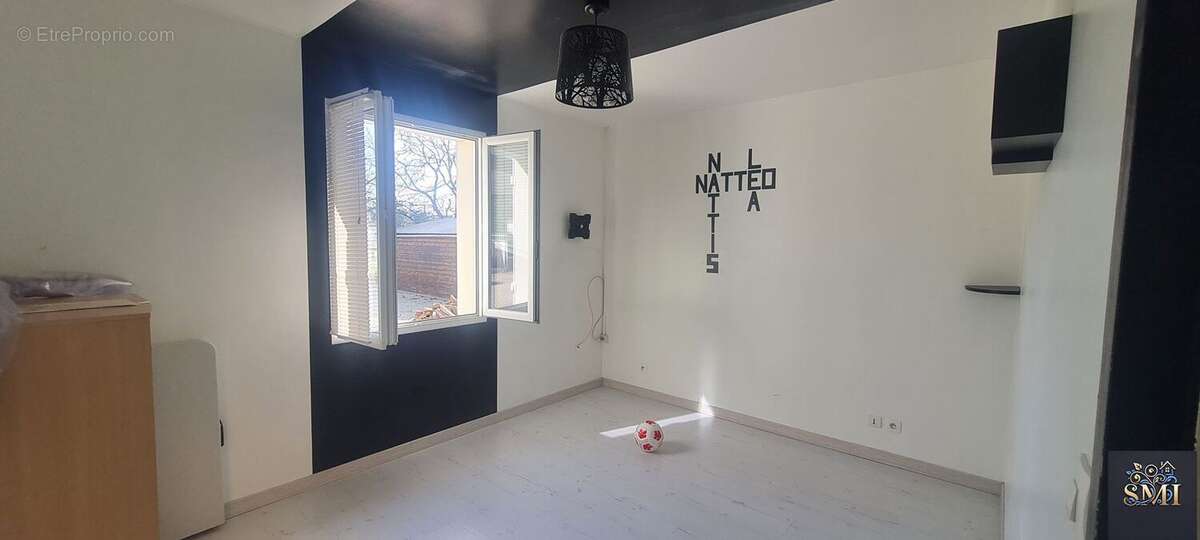 Maison à LA CHAPELLE-SUR-LOIRE