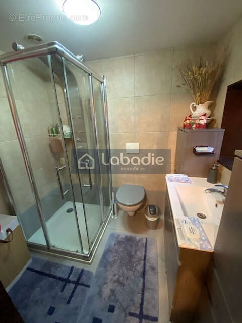 Maison en excellent etat, pleine de charme, terrain de 2000m2. - photo 9