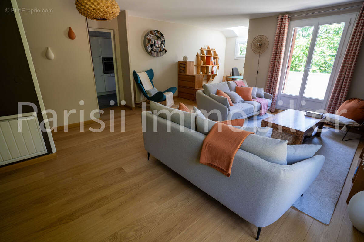 Appartement duplex - 5 pièces - 110,73m2 - Secteur val d'or - Cormeilles-en-Parisis - photo 4