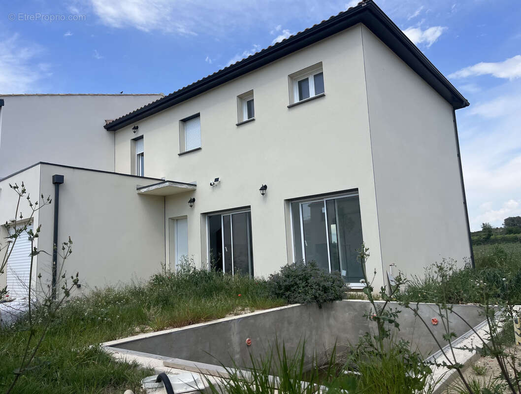 Maison à MONTAGNAC