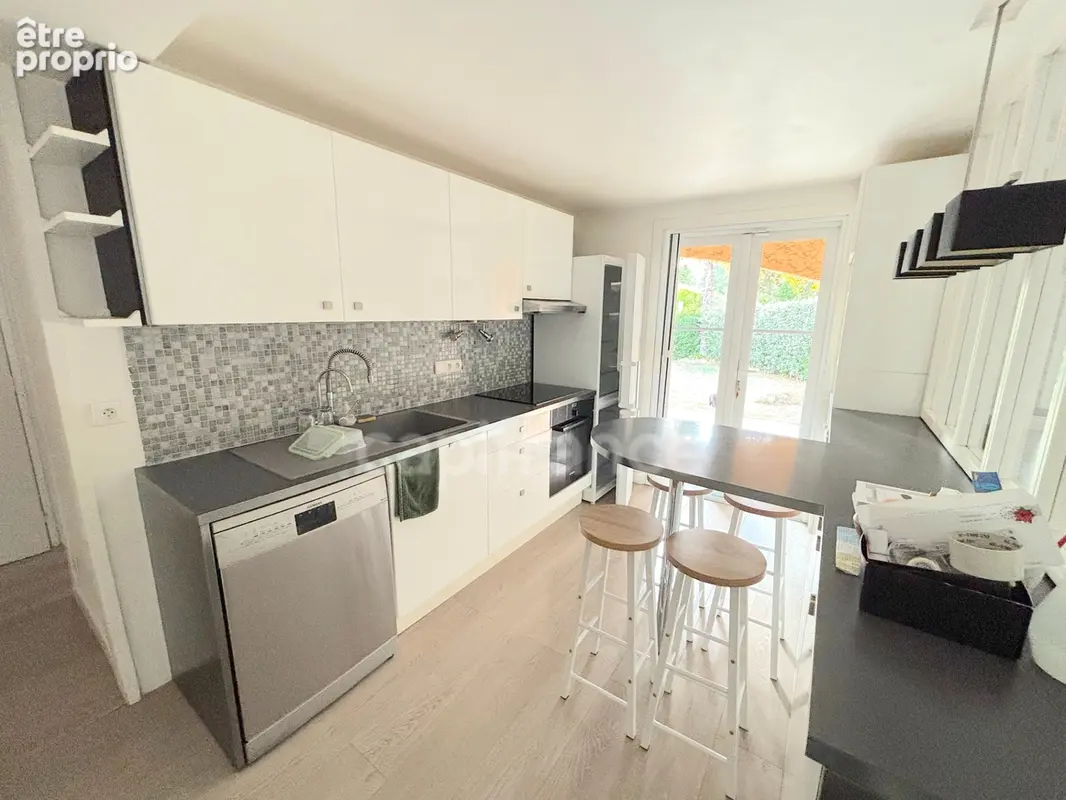 Maison à vendre 5 pièces MOUGINS (06) - photo 8