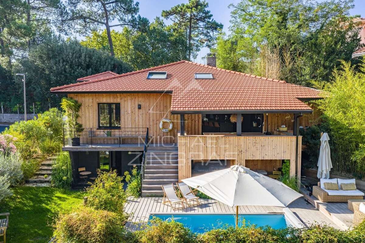 Maison à LE BOUSCAT