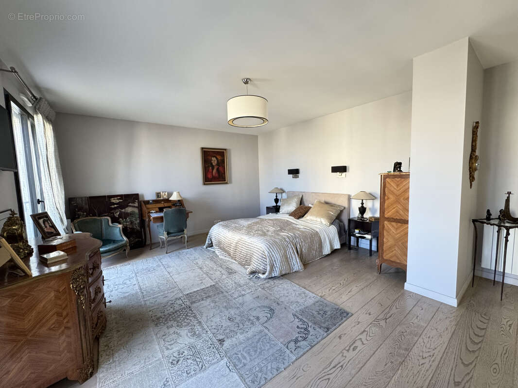 Appartement à SAINT-MAUR-DES-FOSSES