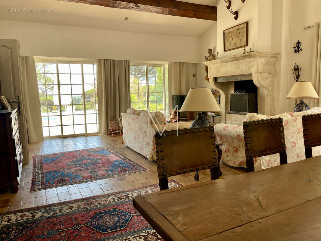Le plan de la tour - tres belle propriété sur 4 hectares - rafraichissements à prevoir. - photo 17