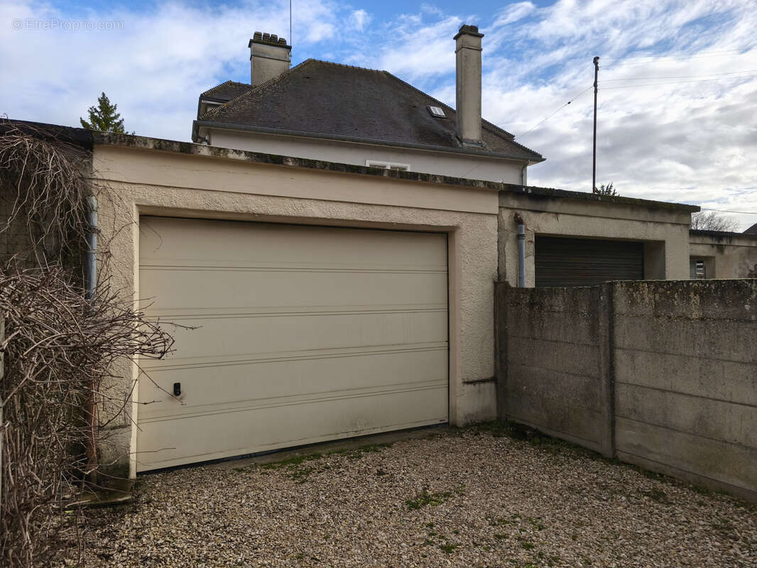 Maison à PONT-SAINTE-MARIE