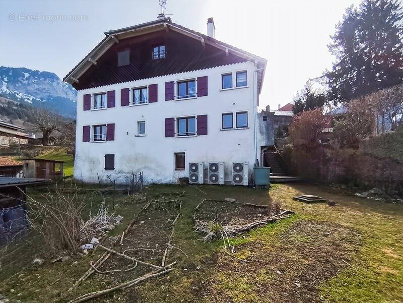 Appartement à EVIAN-LES-BAINS