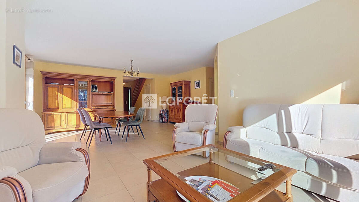 Maison à NOYAL-SUR-VILAINE