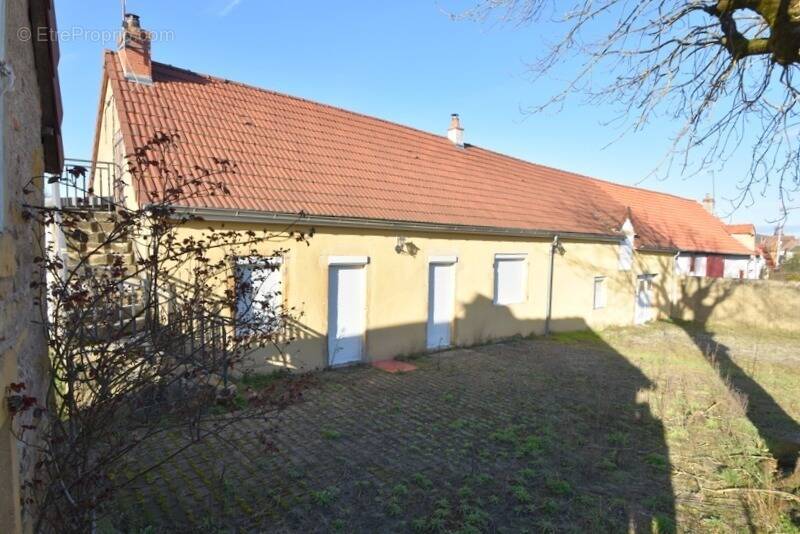 Maison à RIGNY-SUR-ARROUX