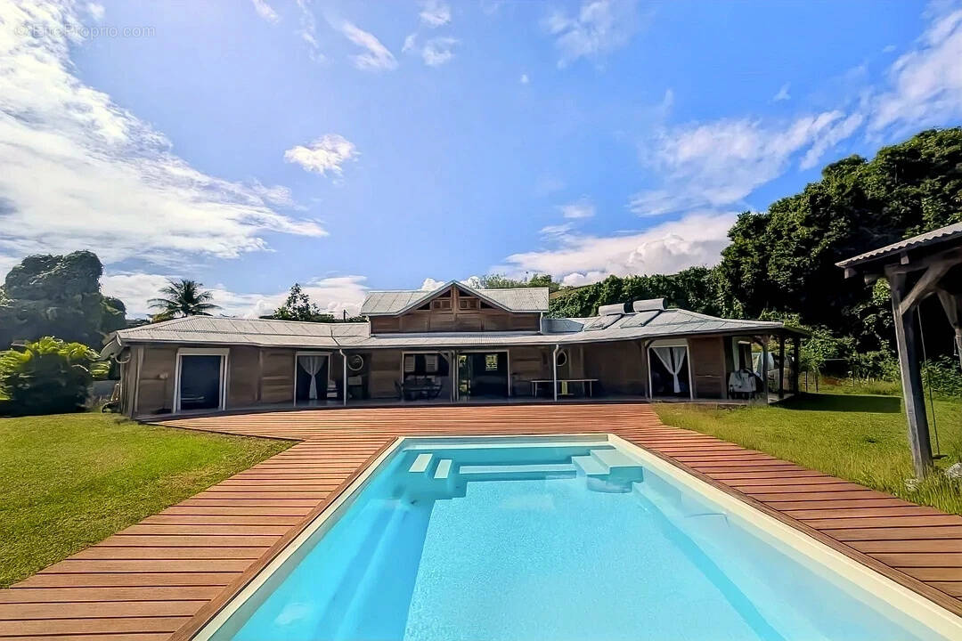 Maison à GOYAVE