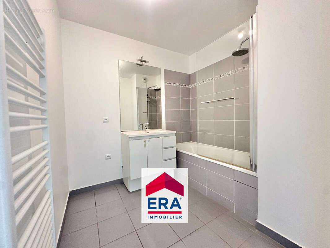 Appartement à SARTROUVILLE