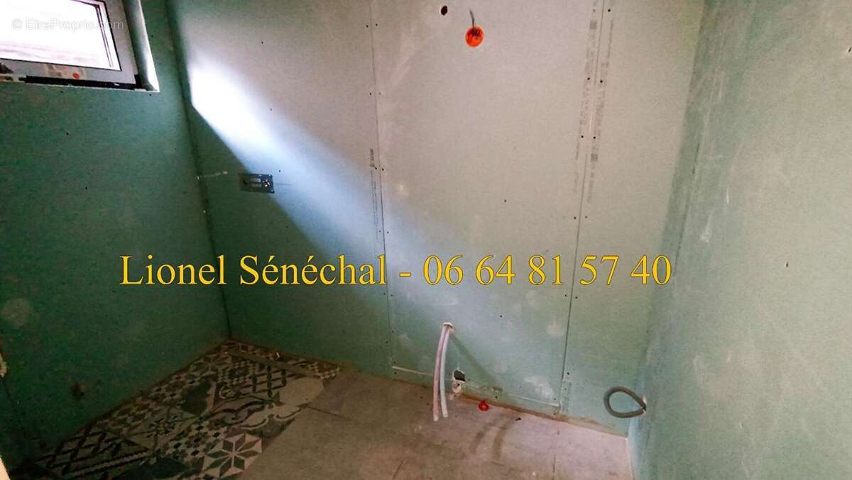 Maison à YVRE-L&#039;EVEQUE