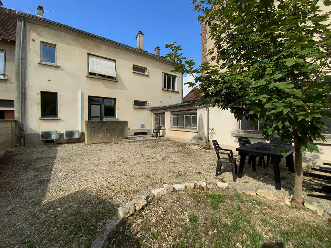 Appartement à BAR-SUR-SEINE