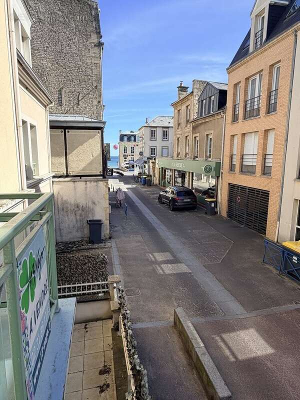 Appartement à LION-SUR-MER