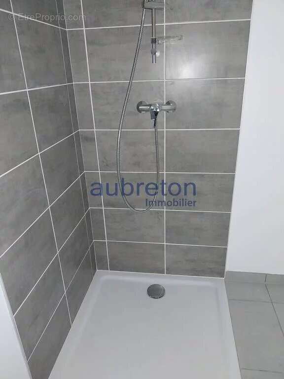 Appartement à COGNIN-LES-GORGES