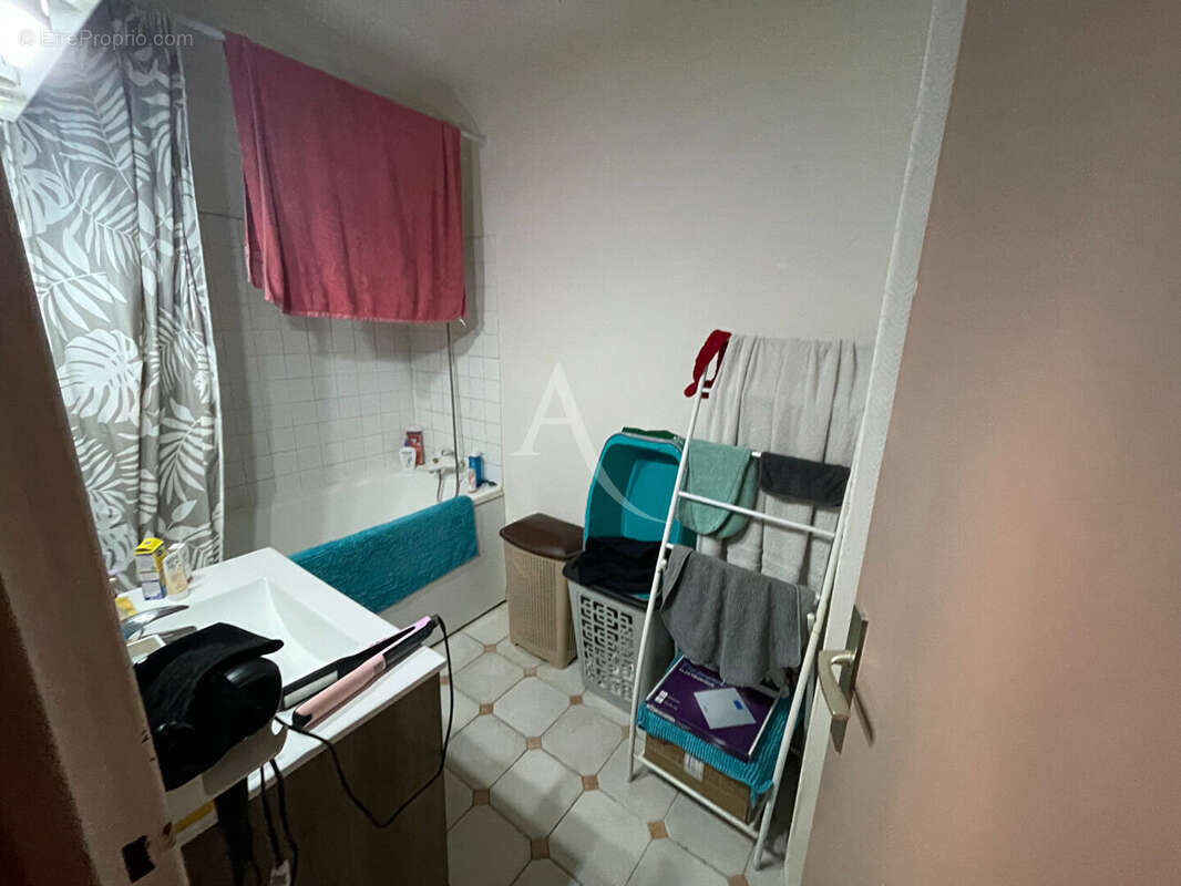 Appartement à SAINT-JEAN-DE-BRAYE
