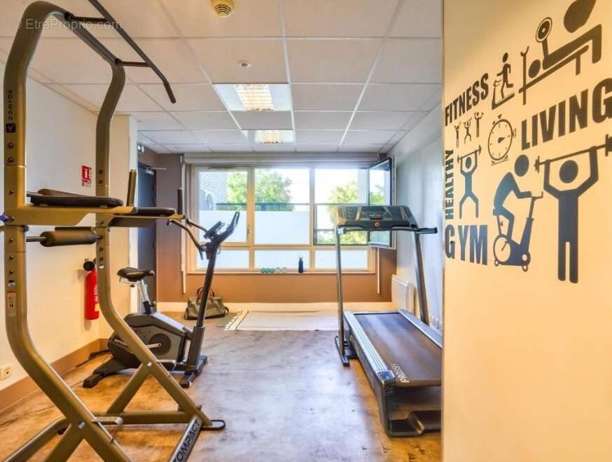 INVESTISSEMENT LOCATIF  VITRY SUR SEINE  Résidence d'Affaires Séjours & Affaires Paris Vitry - 7,08 % de rentabilité - photo 11