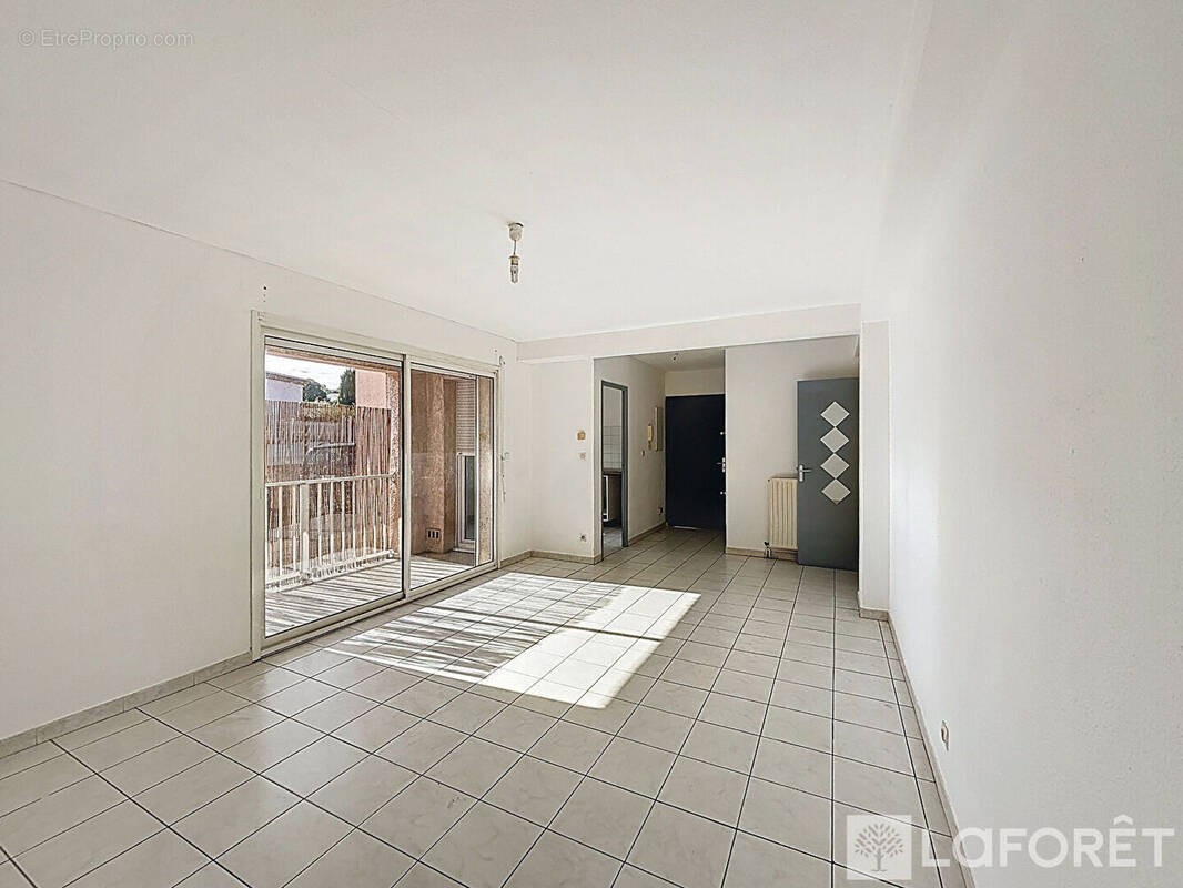 Appartement à BOUJAN-SUR-LIBRON