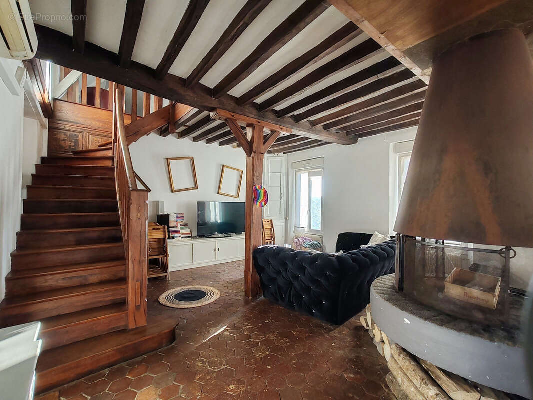 Maison à PONT-SUR-YONNE