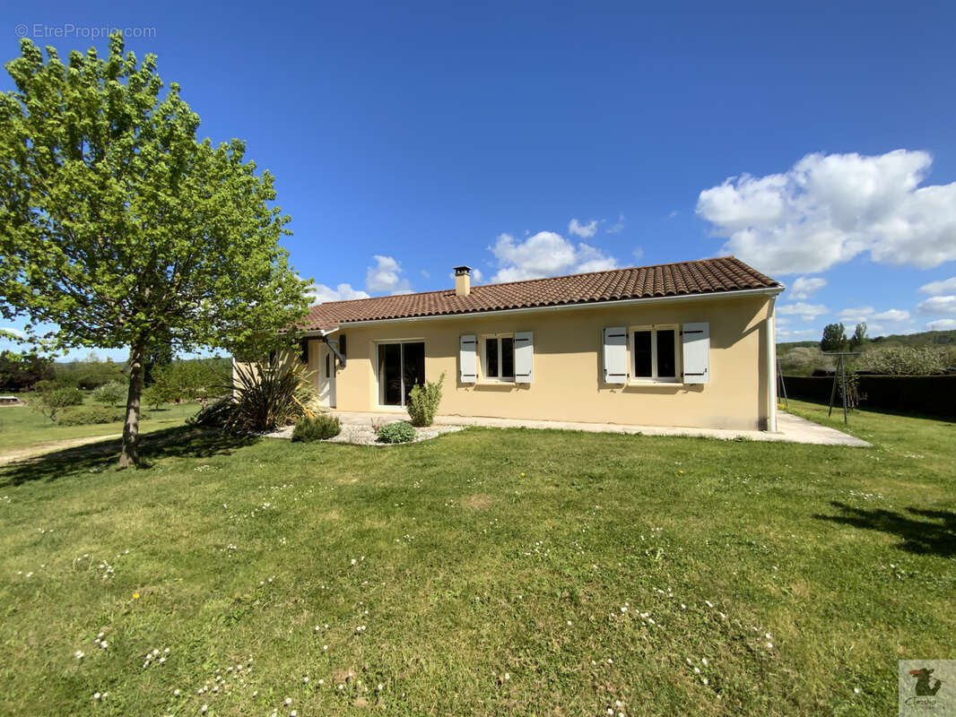 Maison à SAINT-AGNE