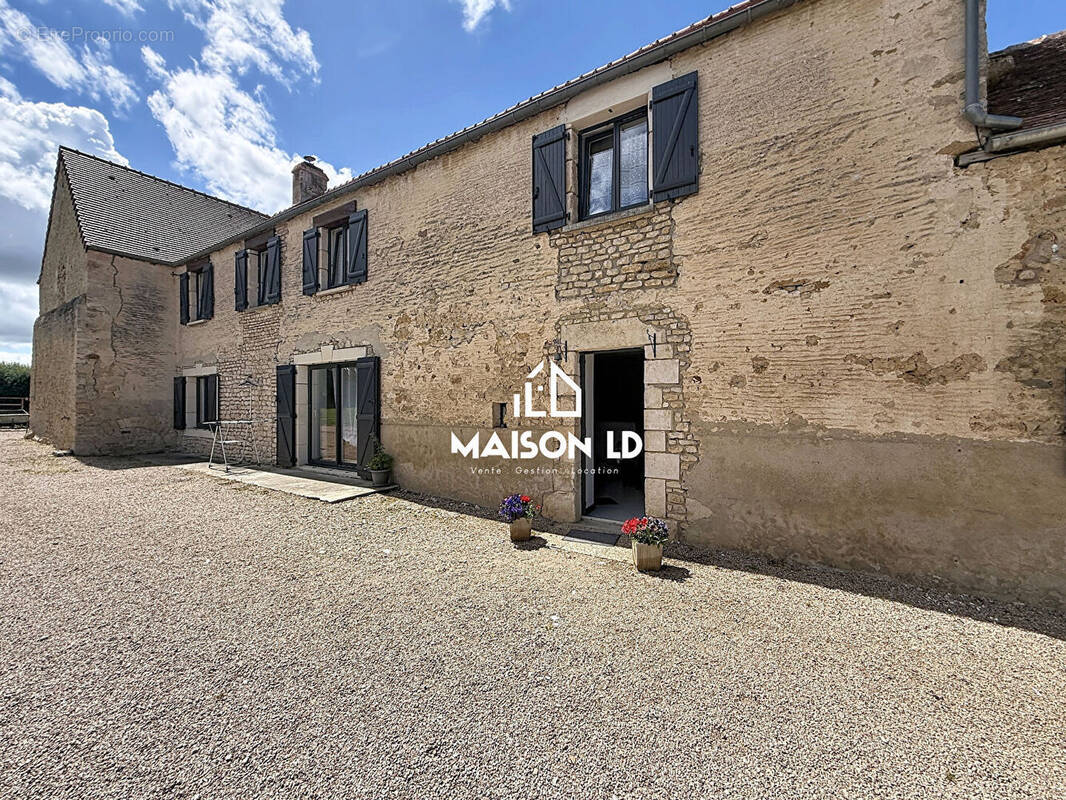 Maison à PERTHEVILLE-NERS