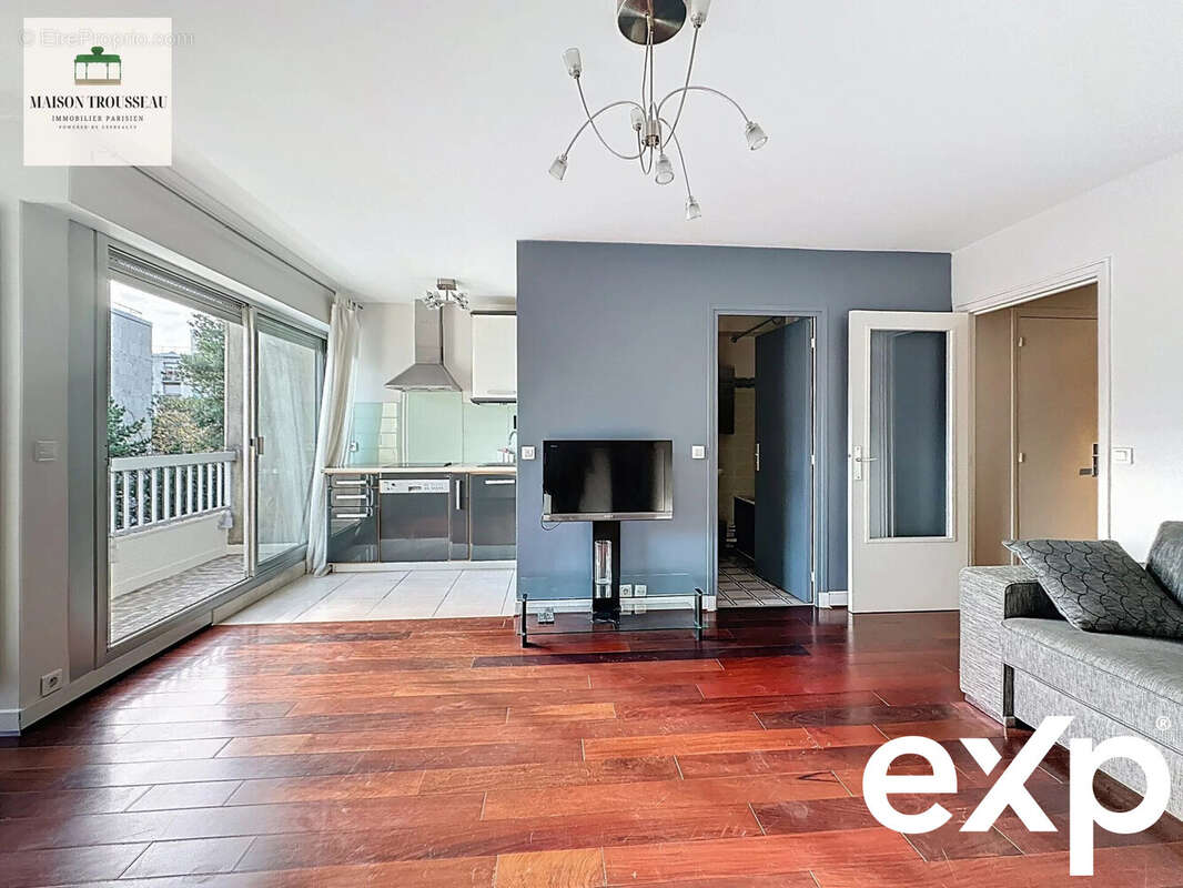 Appartement à NEUILLY-SUR-SEINE