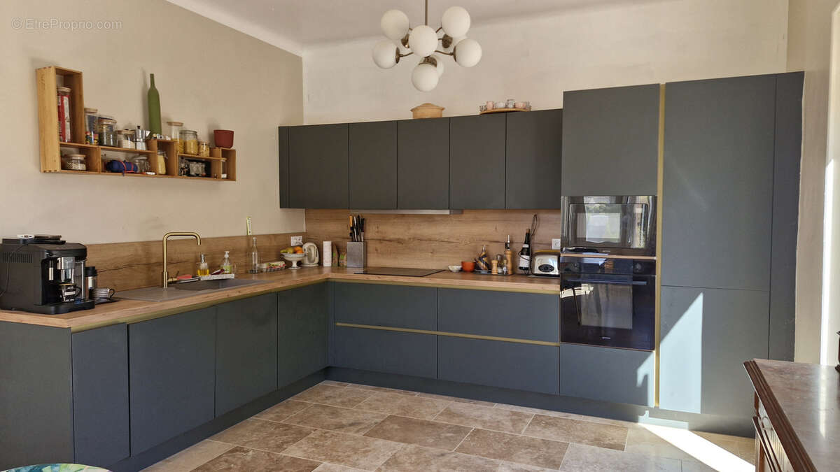 Maison à PERNES-LES-FONTAINES