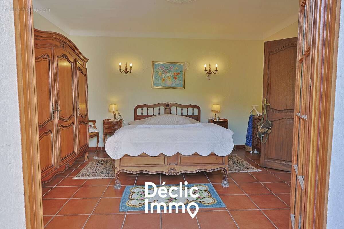 Villa - 4 chambres - vue degagee - piscine - jardin mediterraneen - bar sur loup - photo 5