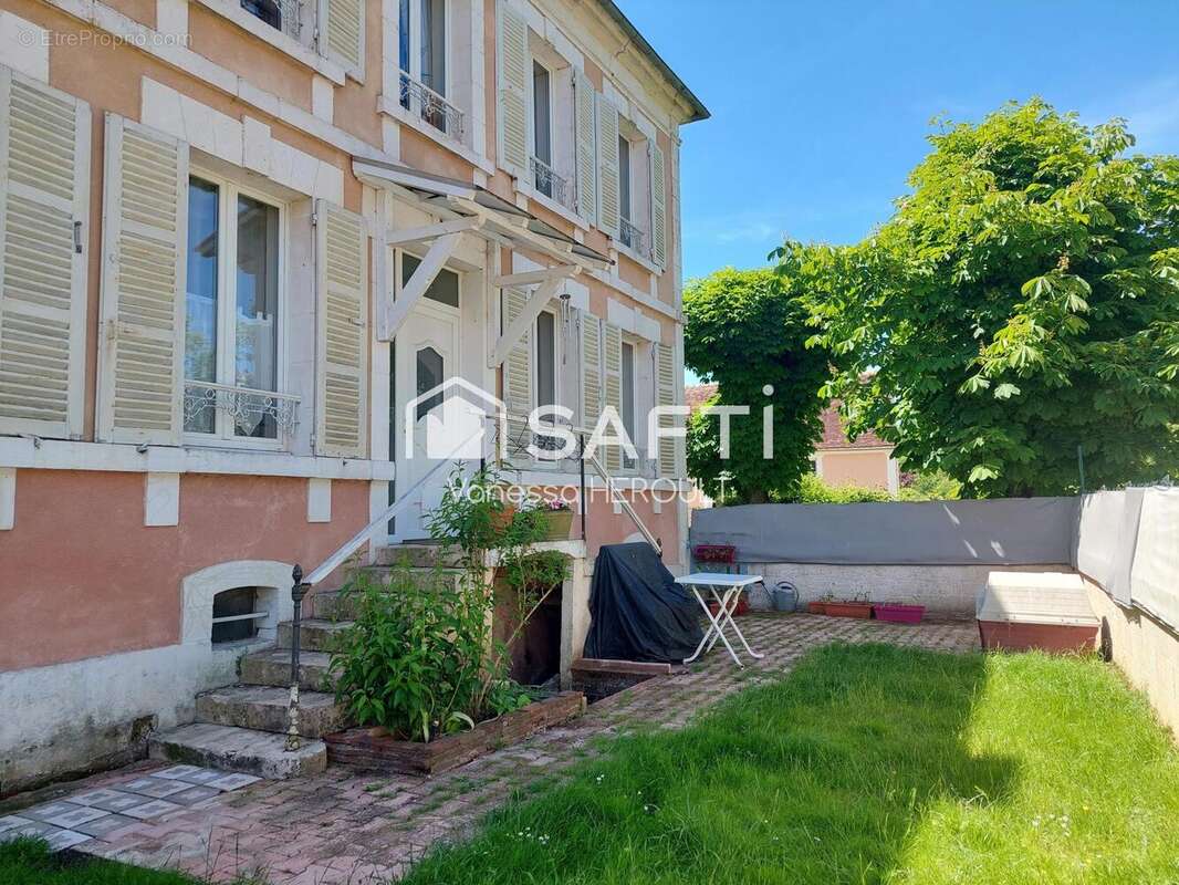 Photo 3 - Maison à SAINT-SAUVEUR-EN-PUISAYE