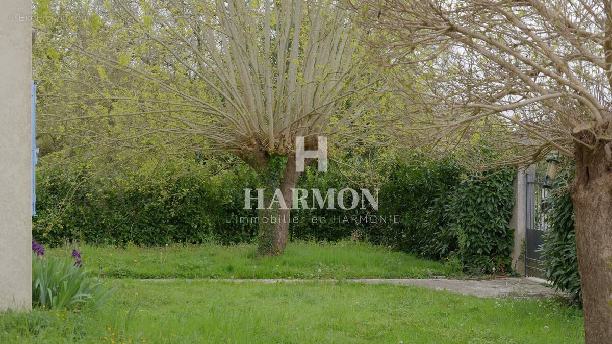 Maison à ARTIGUELOUVE