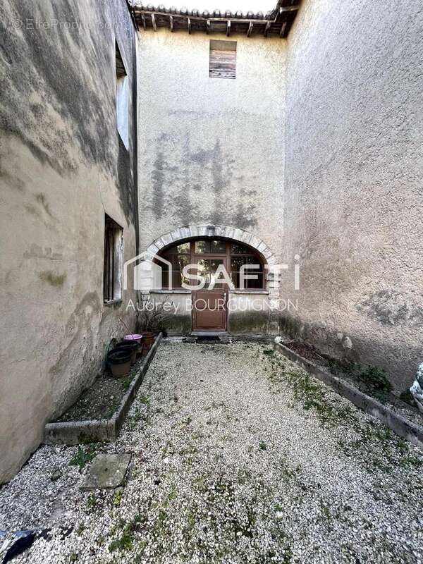 Photo 3 - Commerce à LE THOR