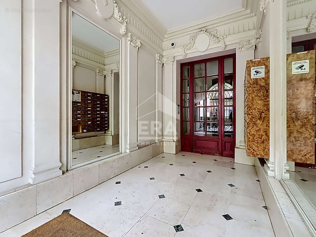 Appartement à PARIS-12E