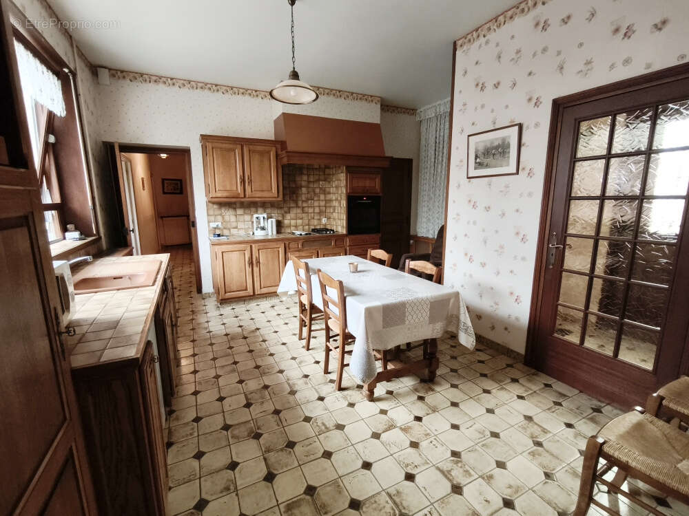 Maison à AVESNES-LE-COMTE