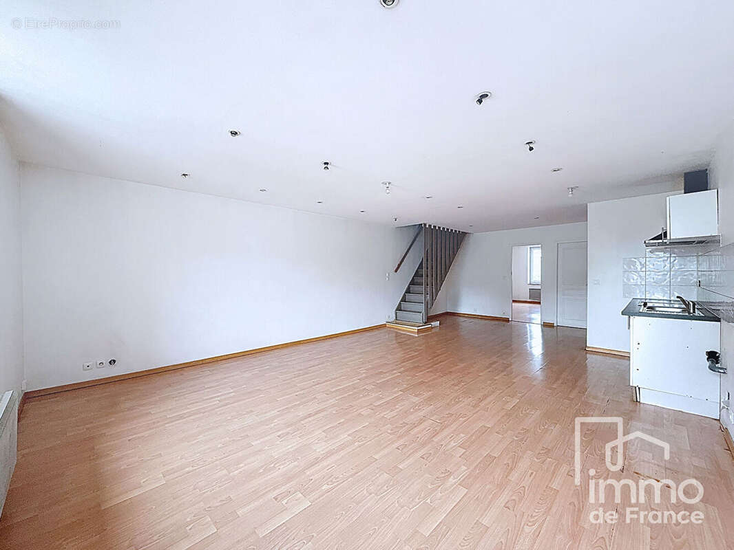 Appartement à BELLEGARDE-SUR-VALSERINE