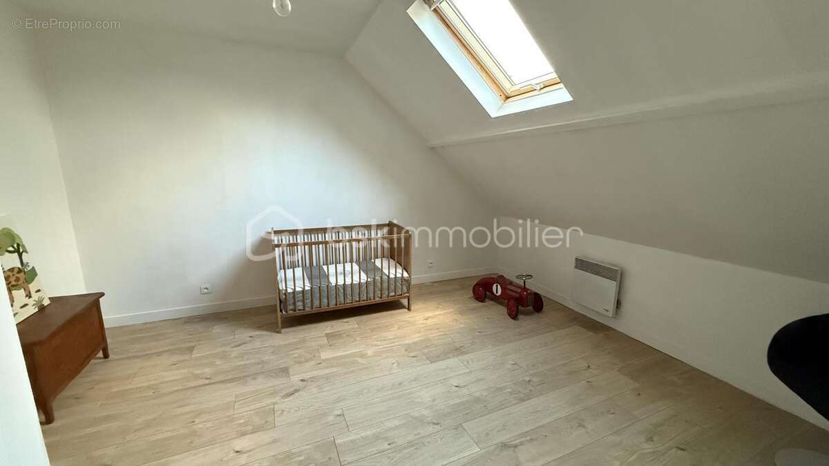 Maison à MONTGERMONT